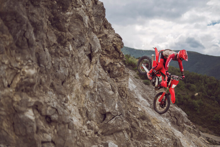 GASGAS-EC-300-2026-accion2