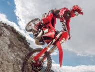 GASGAS EC 300 2026 accion3