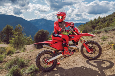 GASGAS EC 300 2026 accion7