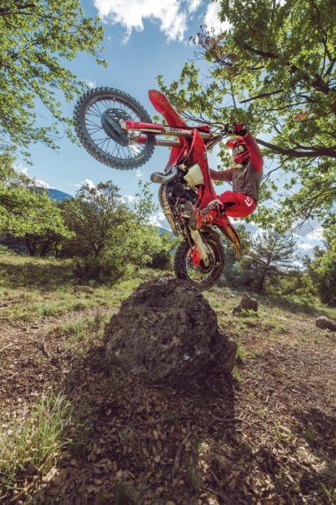 GASGAS EC 300 2026 accion9