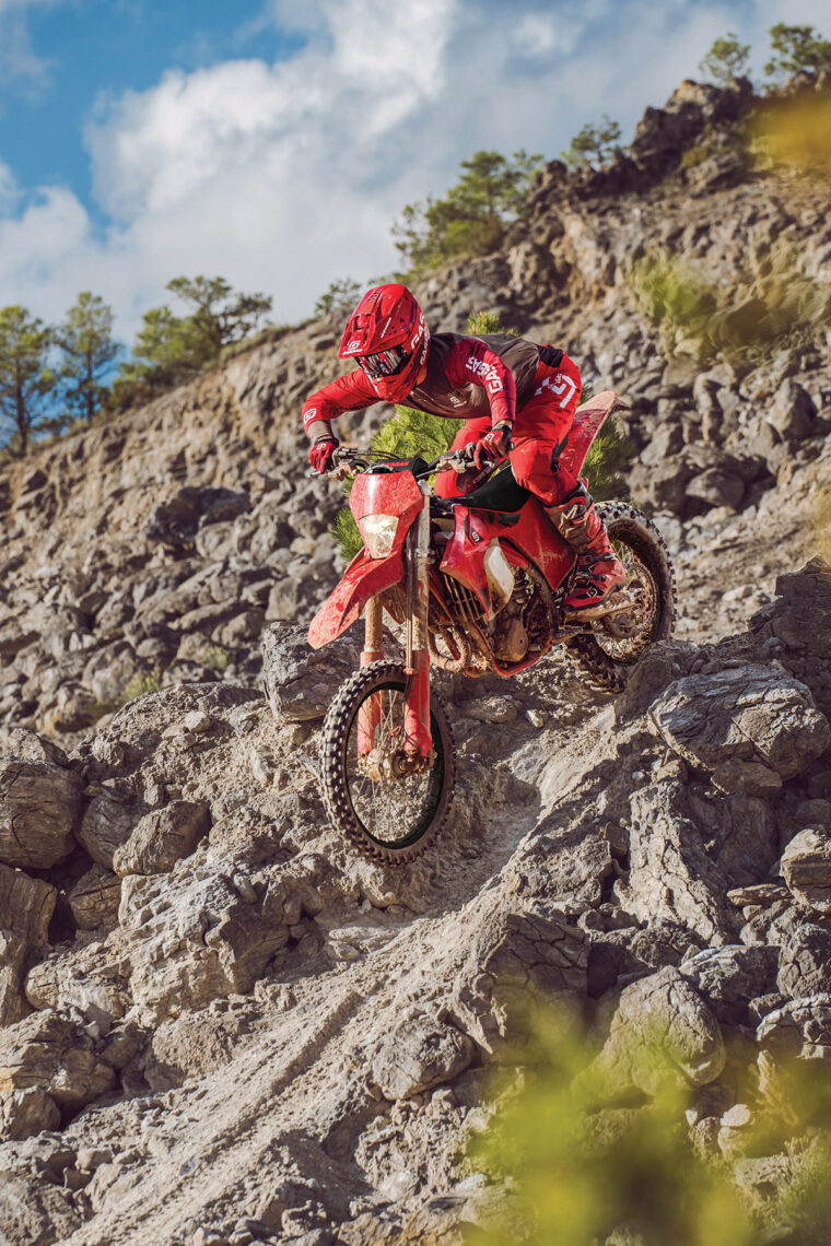 GASGAS-EC-350F-2026-accion12