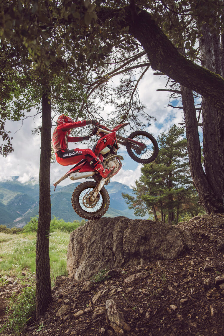 GASGAS-EC-500F-2026-accion12