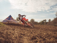 GASGAS MC 125 2026 accion1