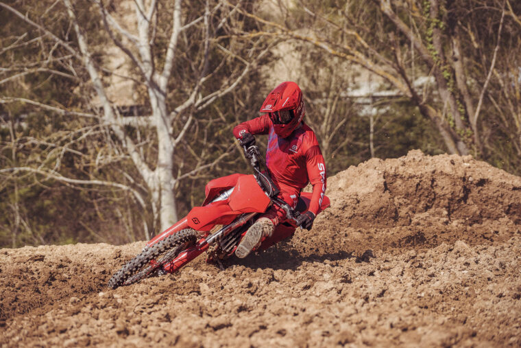 GASGAS-MC-125-2026-accion13