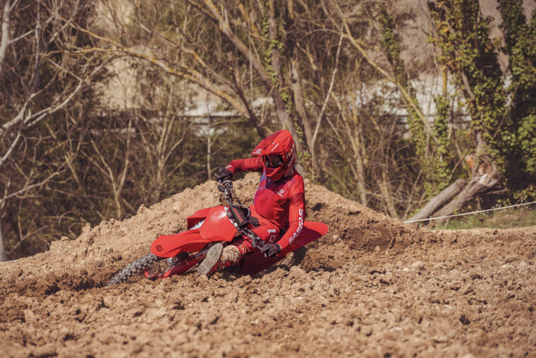 GASGAS-MC-125-2026-accion14