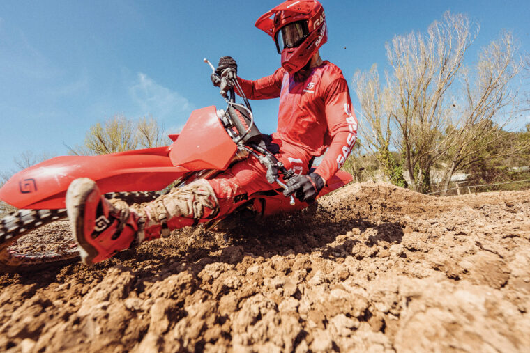 GASGAS-MC-125-2026-accion28