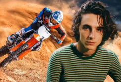 High Side Timothee Chalamet motos 1