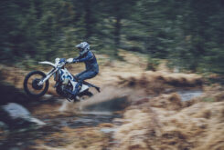 Husqvarna FE 350 2026 3 Husqvarna FE 350 2026 accion2