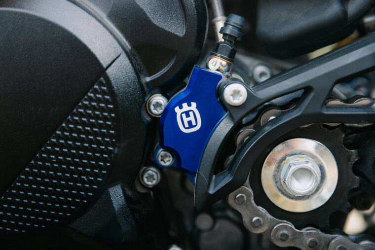 Husqvarna-TE-250-2026-detalles1