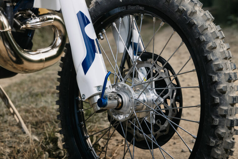 Husqvarna TE 250 2026 detalles48