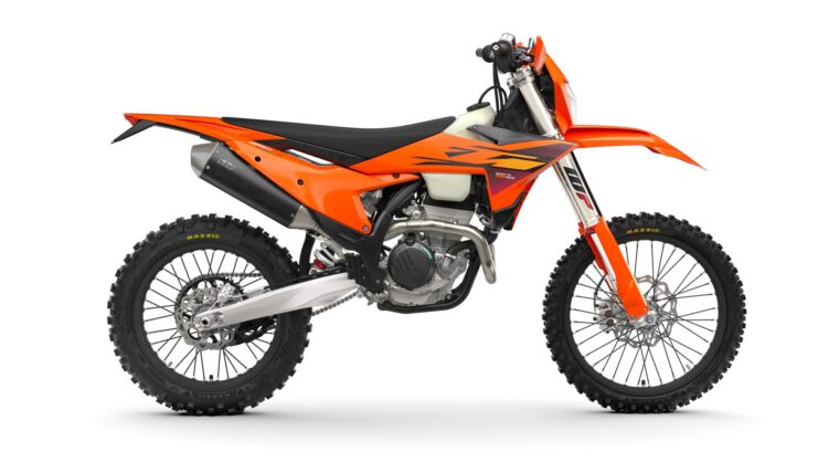 KTM 250 EXC-F 2026 2 KTM 250 EXC F 2026 estudio3
