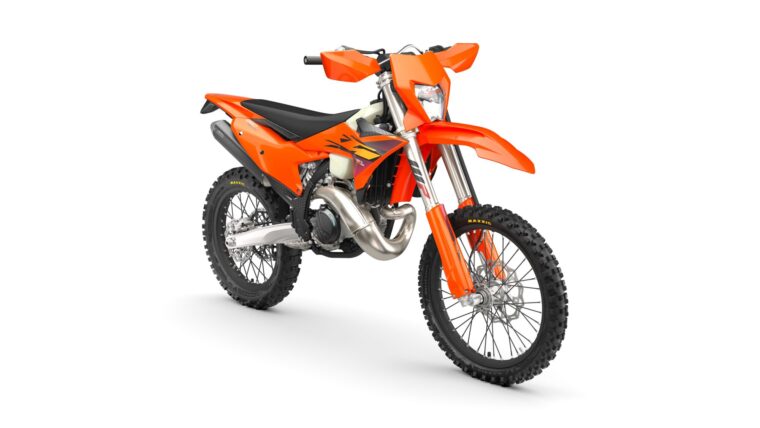 KTM-250-XC-W-2026-estudio1
