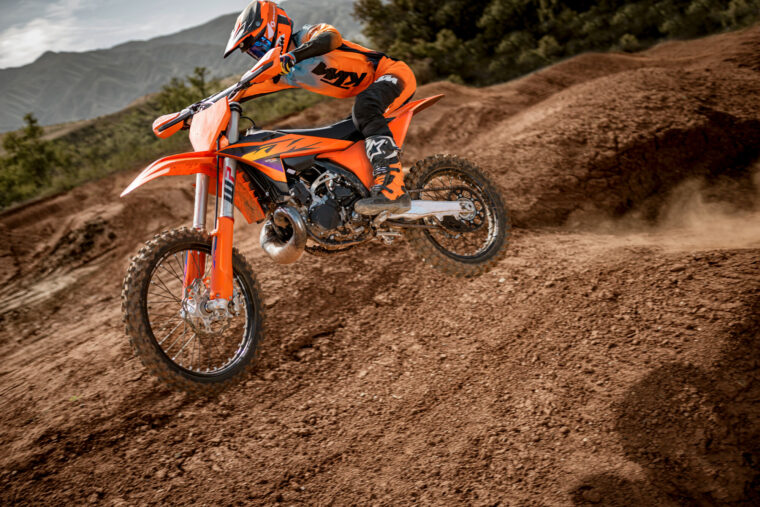 KTM-300-SX-2026-accion1