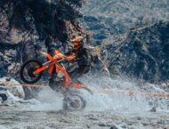 KTM 350 EXC-F 2026 4 KTM 350 EXC F 2026 accion1