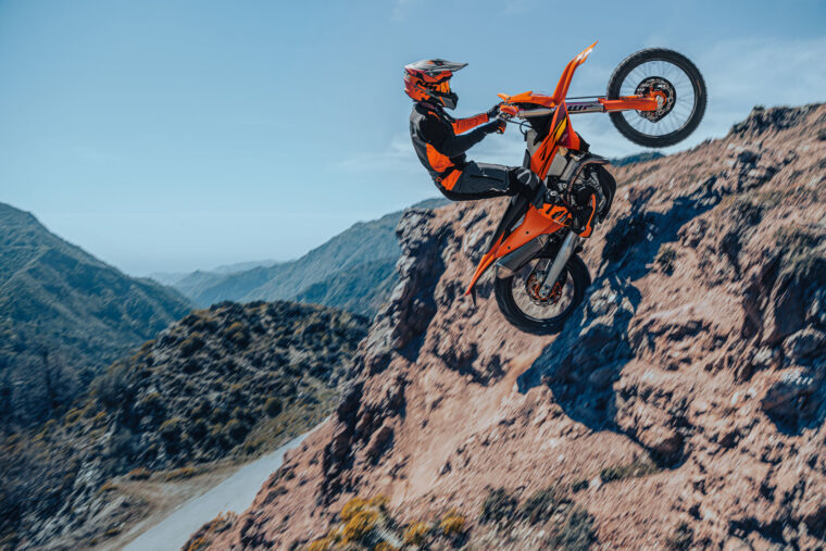 KTM-350-EXC-F-2026-accion3