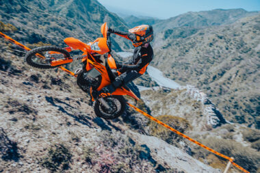 KTM 450 EXC-F 2026 1 KTM 450 EXC F 2026 accion