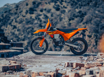 KTM 450 EXC-F 2026 3 KTM 450 EXC F 2026 estatica