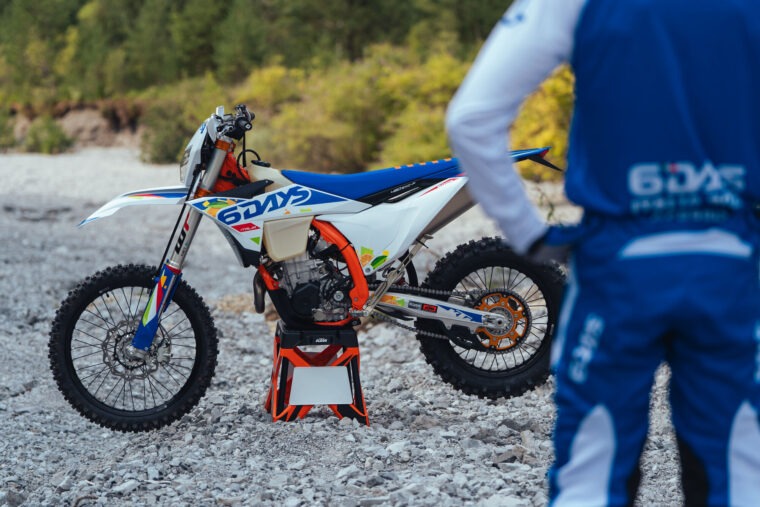 KTM 6Days de enduro. Así son las ediciones especiales 8 KTM 450 EXC F 6Days 2026 estaticas1