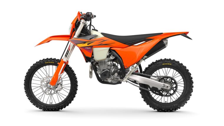 KTM-500-EXC-F-2026-estudio2