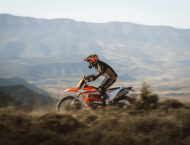 KTM 690 Enduro R 2026 accion19