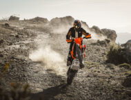 KTM 690 Enduro R 2026 accion3