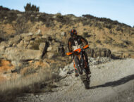 KTM 690 Enduro R 2026 accion38