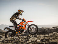KTM 690 Enduro R 2026 accion4