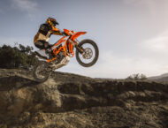 KTM 690 Enduro R 2026 accion52
