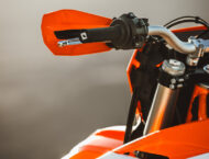 KTM 690 Enduro R 2026 detalles23