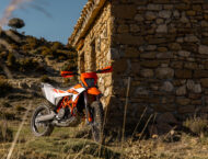 KTM 690 Enduro R 2026 estaticas13