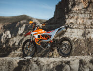 KTM 690 Enduro R 2026 estaticas29