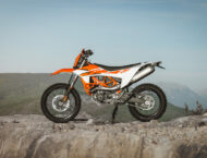 KTM 690 Enduro R 2026 estaticas36
