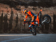 KTM 690 SMC R 2026 77 KTM 690 SMC R 2026 accion1