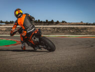 KTM 690 SMC R 2026 60 KTM 690 SMC R 2026 accion18