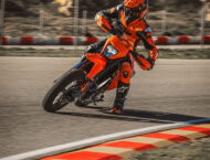 KTM 690 SMC R 2026 45 KTM 690 SMC R 2026 accion33