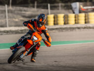 KTM 690 SMC R 2026 44 KTM 690 SMC R 2026 accion34