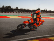 KTM 690 SMC R 2026 43 KTM 690 SMC R 2026 accion35
