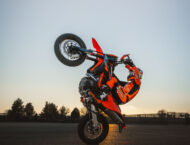 KTM 690 SMC R 2026 41 KTM 690 SMC R 2026 accion37