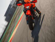 KTM 690 SMC R 2026 23 KTM 690 SMC R 2026 accion55