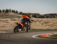 KTM 690 SMC R 2026 17 KTM 690 SMC R 2026 accion61