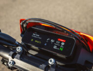 KTM 690 SMC R 2026 100 KTM 690 SMC R 2026 detalles15