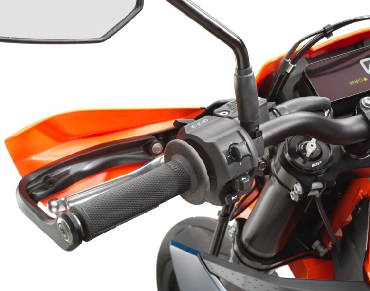 KTM-690-SMC-R-2026-detalles9