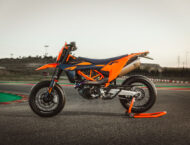 KTM 690 SMC R 2026 90 KTM 690 SMC R 2026 estaticas14