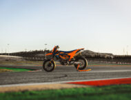 KTM 690 SMC R 2026 87 KTM 690 SMC R 2026 estaticas19