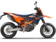 KTM 690 SMC R 2026 122 KTM 690 SMC R 2026 estudio2