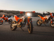 KTM 690 SMC R 2026 79 KTM 690 SMC R 2026 familia1