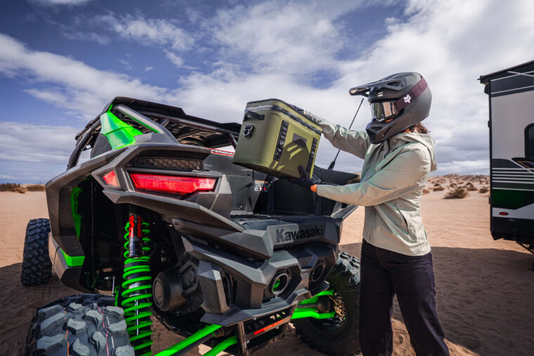 Kawasaki-Teryx-H2-2026-accion1