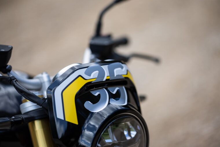 Kit-The-Tracker-BMW-R-12-nineT-12