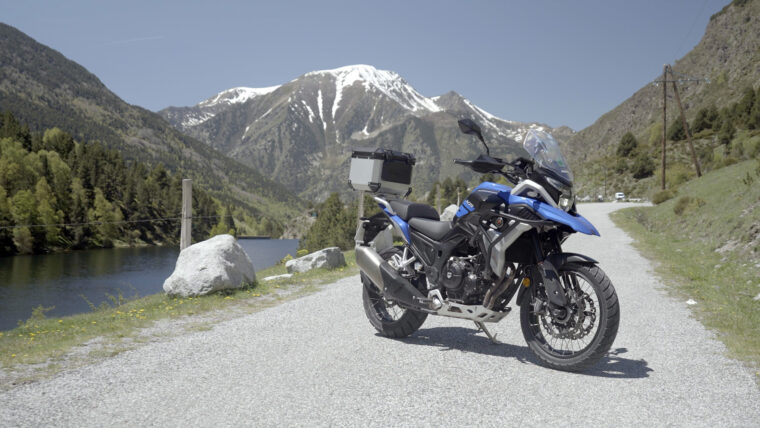 ¿Puede una trail A2 ser una gran viajera? Probamos la Macbor Montana XR5 en la Rider1000 6 Macbor Montana XR5Rider 10002