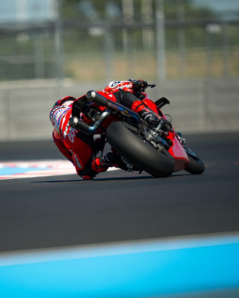 Pecco-Bagnaia-Balaton-Ducati-Panigale-V4-6